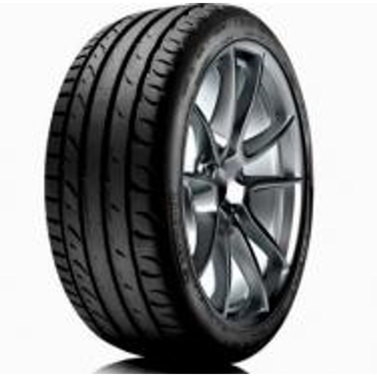 Tootefoto - Kormoran Uhp 245/45R18 Suverehv