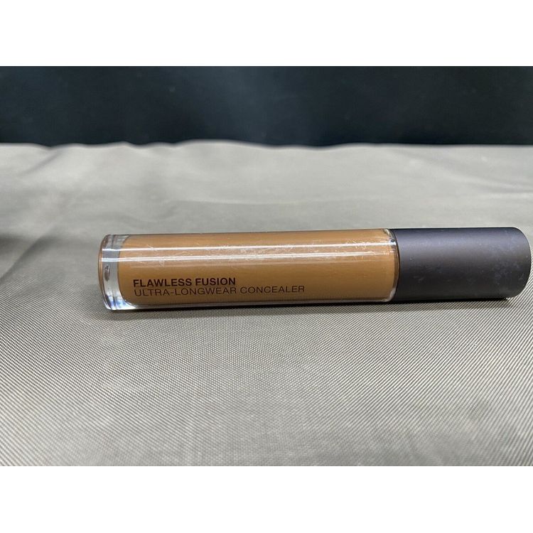 Tootefoto - Laura Mercier, Flawless Fusion, vedel peitekreem, 6W, rikkalik soojade alatoonidega, 7 ml naistele