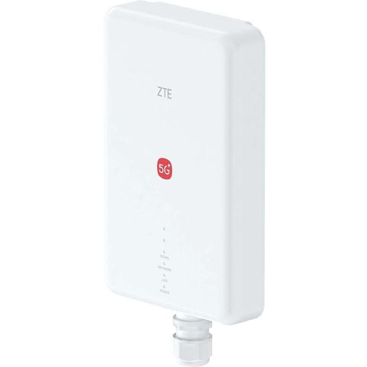 Tootefoto - ZTE G51F v lisruuteri modem 5G NSA/SA LTE Cat.19 +13dBi ODU valge (PL)