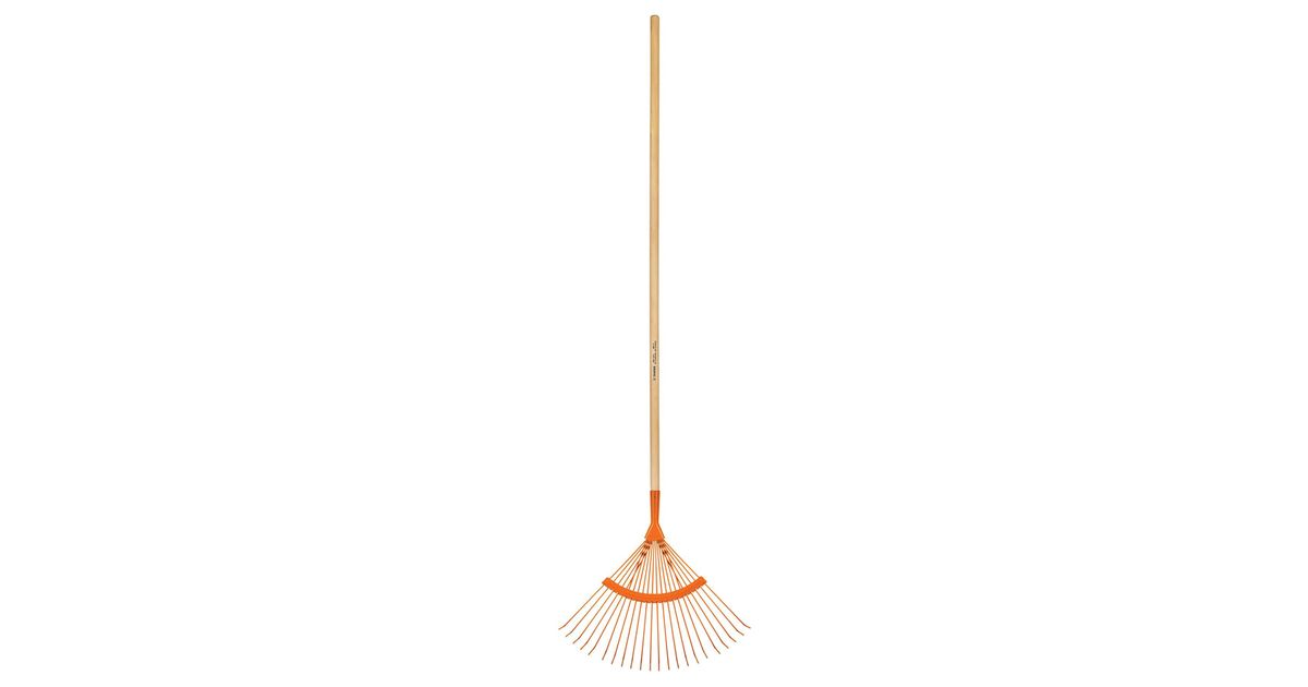 Leaf rake with 22 round steel tines and wooden handle Truper® - Rakes ...