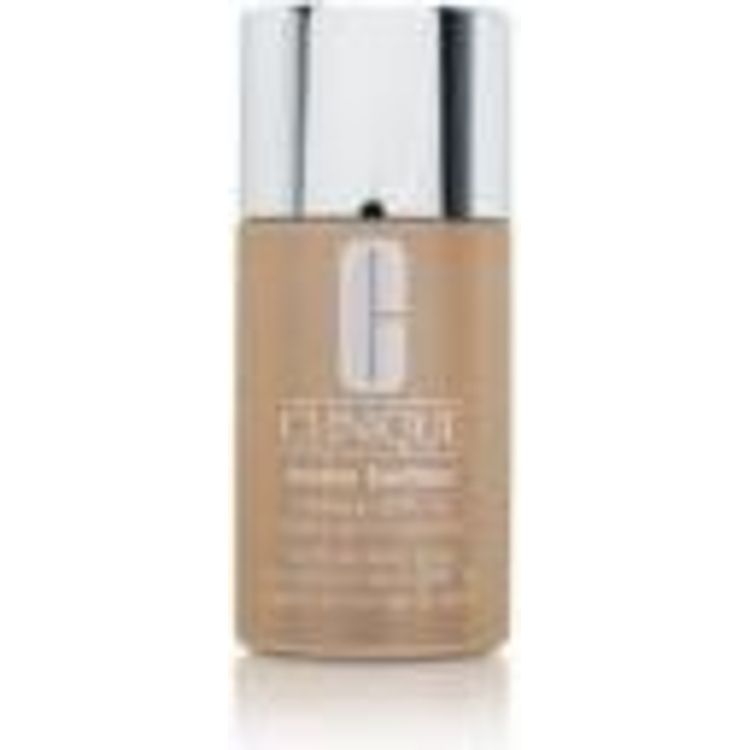 Tootefoto - Clinique Even Better Makeup jumestuskreem SPF15 08 Bee 30ml