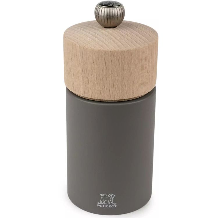 Tootefoto - Pipraveski, 12 cm, tumehall, boreaalne