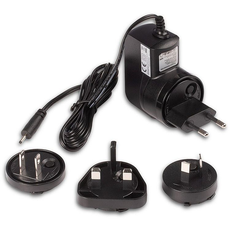 Tootefoto - Mitme riigi toiteallikas 5 VDC 2 A, 2,35/0,7 mm