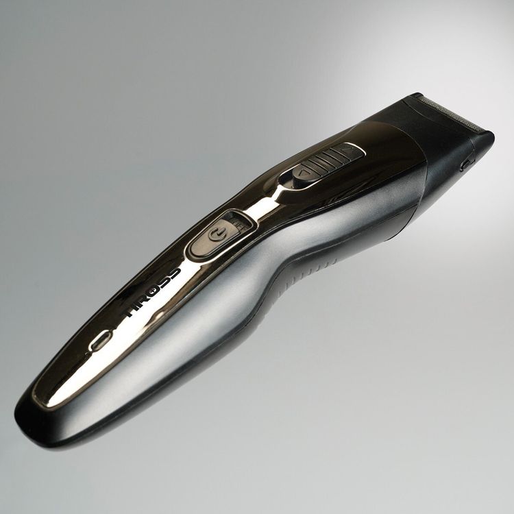 Tootefoto - Juuksel ikur Tiross Raseerimismasin TIROSS TS-1343