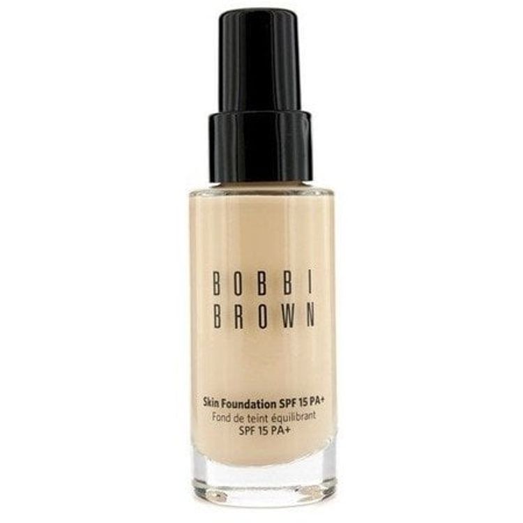 Tootefoto - Bobbi Brown Bobbi Brown, nahk, gl tseriin, pikad riided, vedel jumestuskreem, N-070, neutraalne kuld, SPF 15, 30 ml naistele