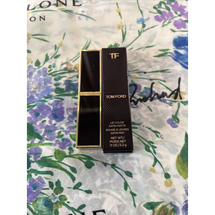 Tootefoto - Tom Ford, satiinmatt, kreemjas huulepulk, 24, 3,3 g naistele