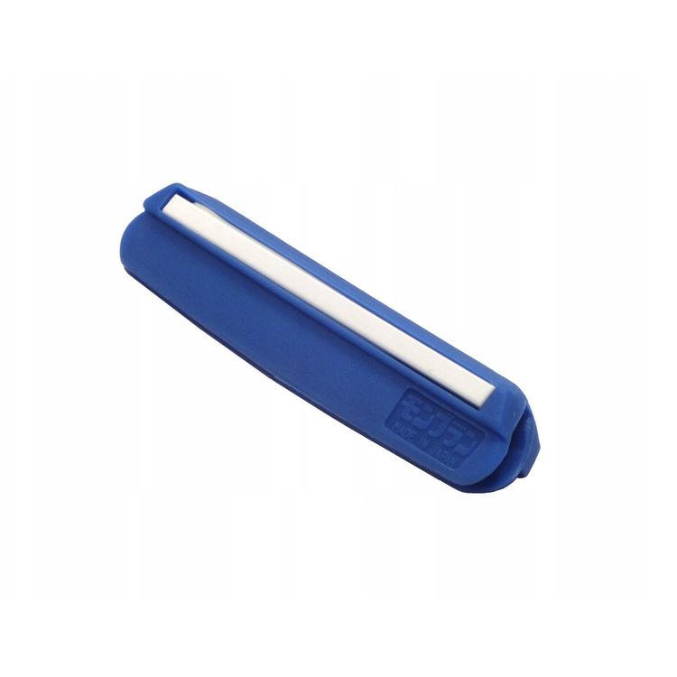 Tootefoto - Abistaja kivil nugade teritamiseks