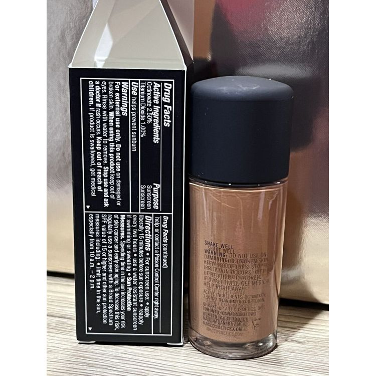 Tootefoto - MAC MAC, Studio Fix Fluid, matt viimistlus, vedel jumestuskreem, NC60, SPF 15, 30 ml naistele