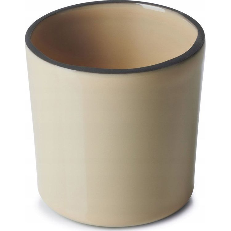 Tootefoto - Caractere Cup 22 Clatoic nupp