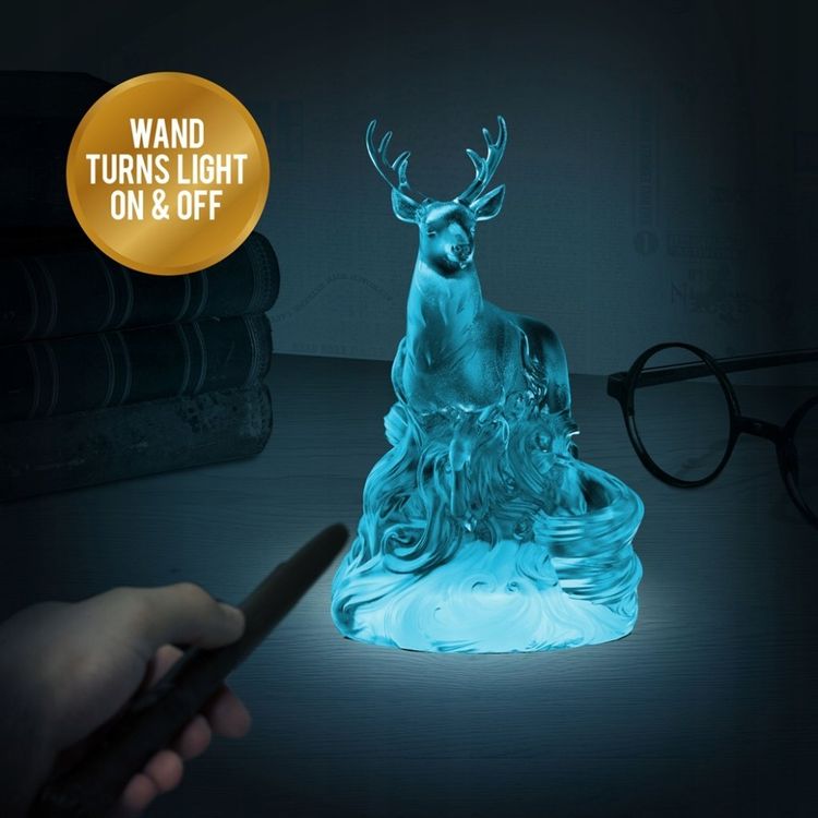 Tootefoto - Patroonlamp, mida juhib Harry Potteri v lukepp